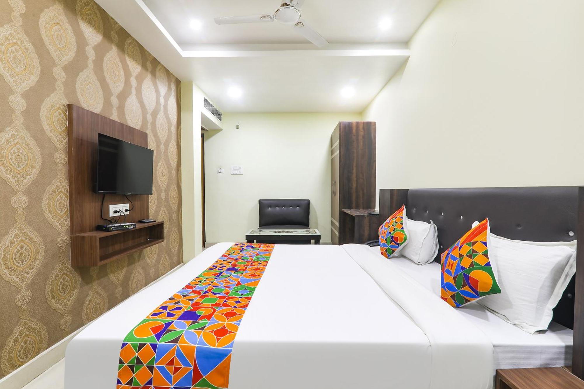 Fabhotel The Kumar Inn Danapur Exterior photo